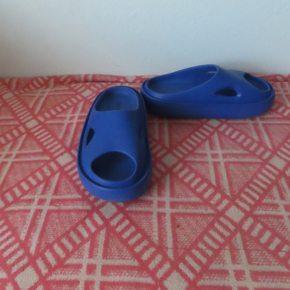Axel Arigato Blue Magma Flatform Sandals Sliders Size EU 42/43 UK 8/9 USA 9/10